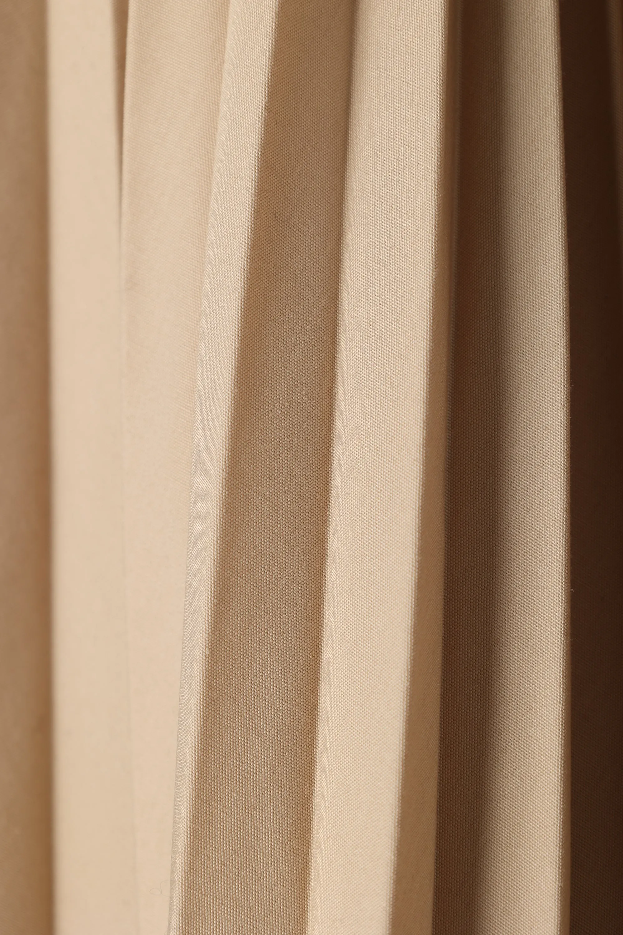 accordion pleats skirt