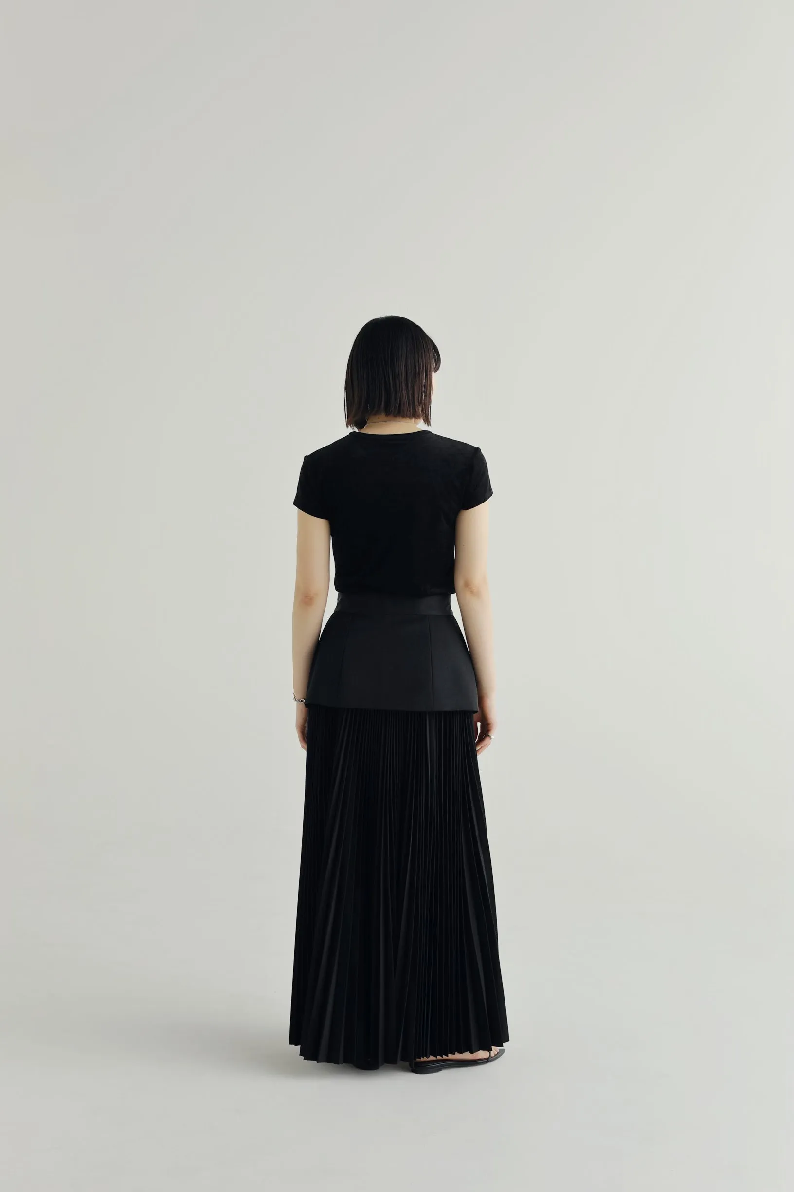 accordion pleats skirt