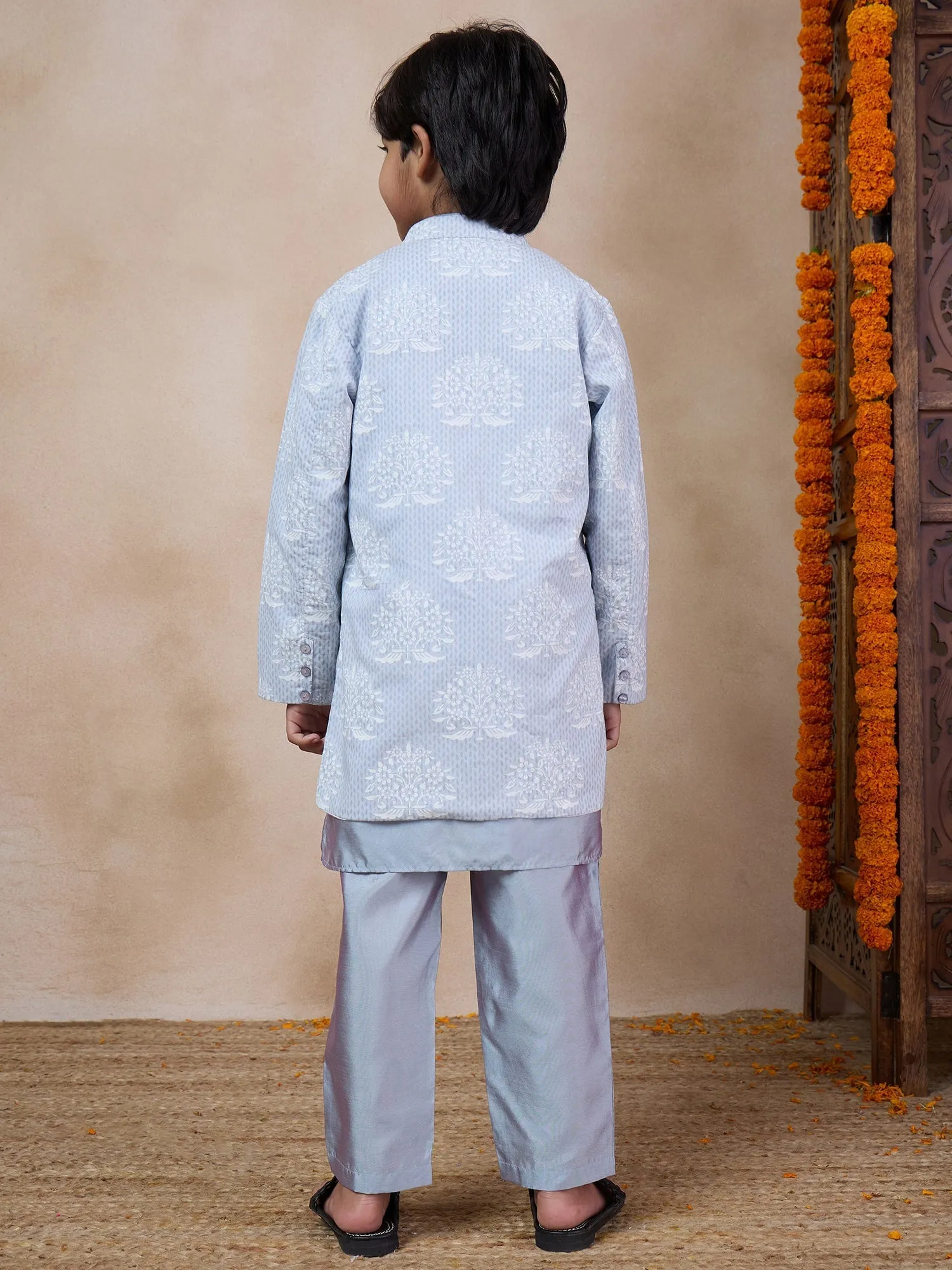 Boys Mandarin Collar Long Sleeves Straight Kurta With Pyjamas Jacket