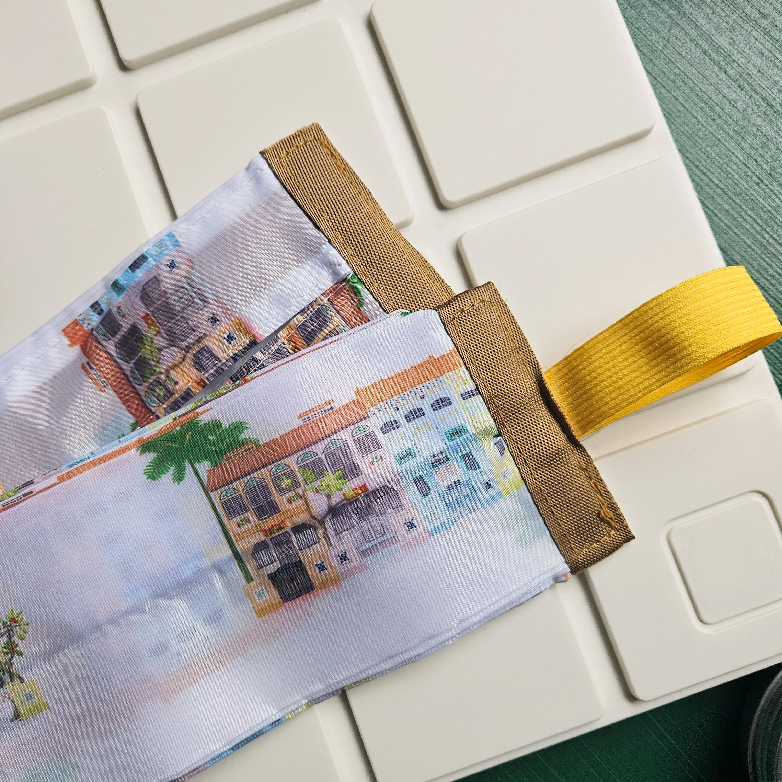Instantly Fold Shopper Bag Peranakan Shophouse Yellow