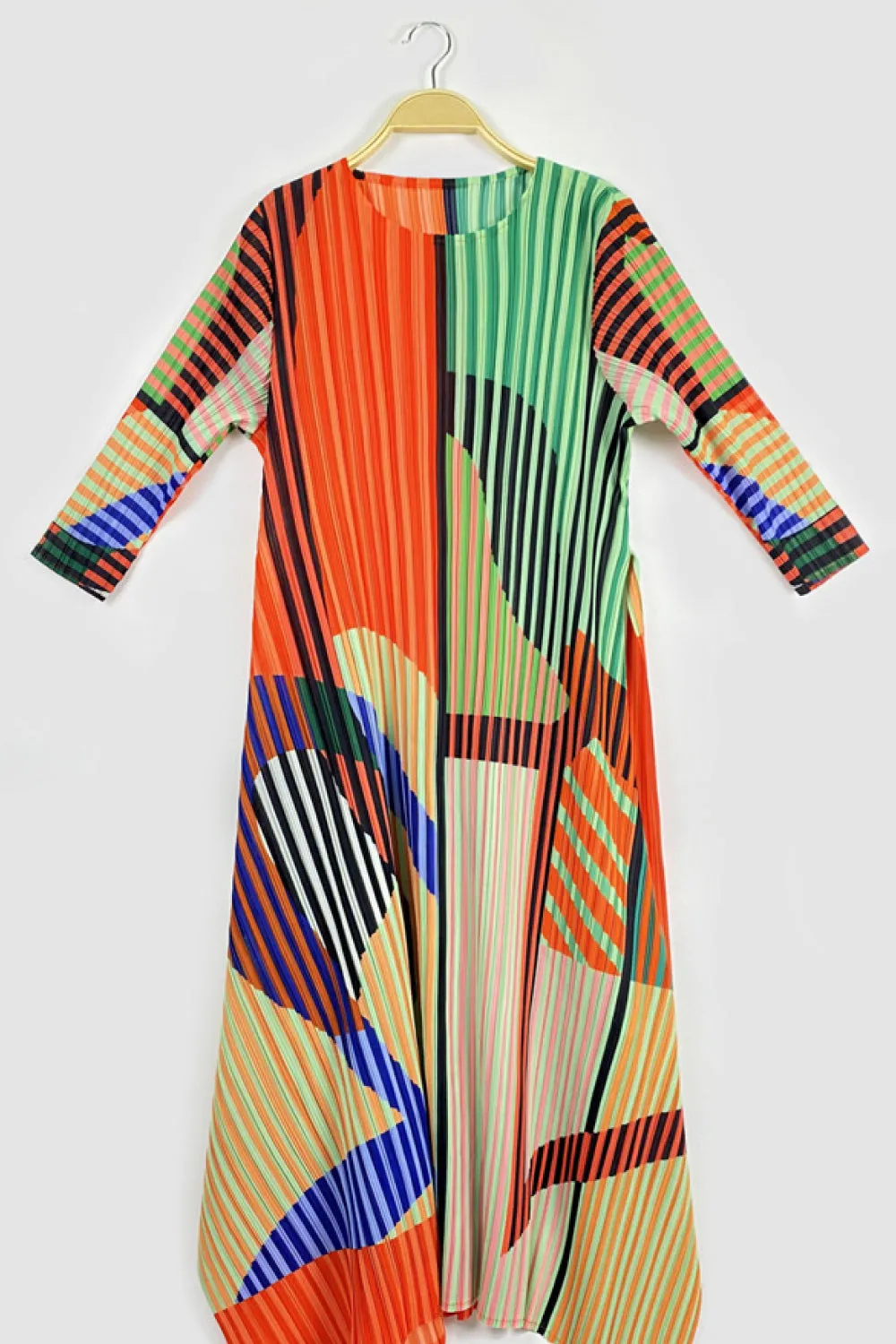 Mixed Print Accordion Pleated Belted Side Slit Dress